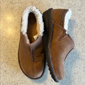 Women’s UGG Brown Leather Slip-On Shoes